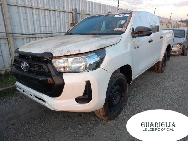 TOYOTA HILUX 2.8 21/21