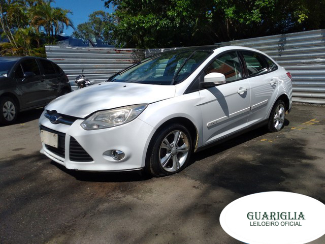 FORD FOCUS SEDAN 2.0 15/15