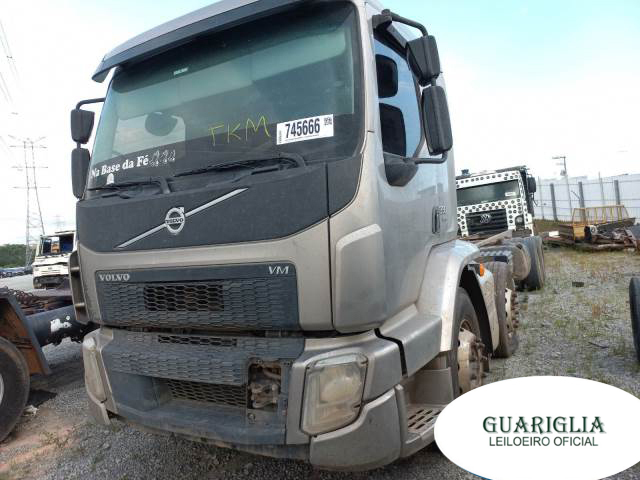 VOLVO VM 330 R 19/20